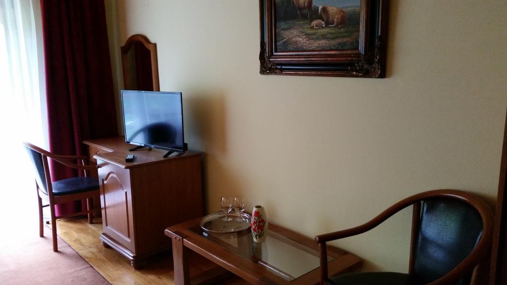 Pension Curmatura Stezii Răşinari Exterior foto